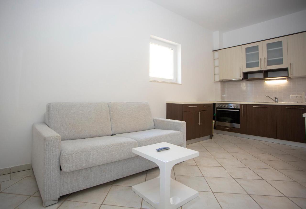 Apartment Domo Макарска Екстериор снимка