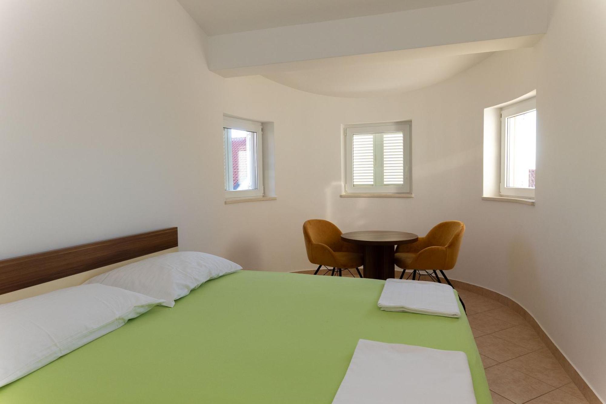 Apartment Domo Макарска Екстериор снимка
