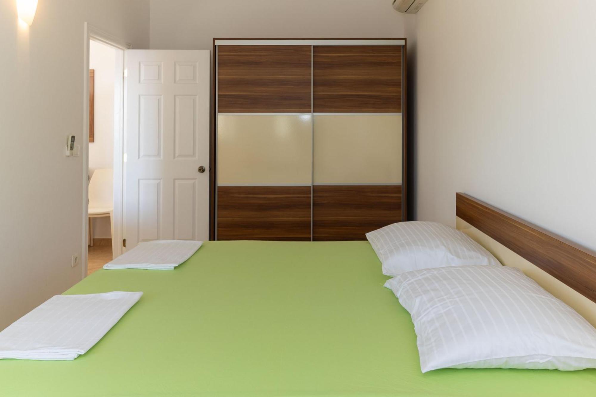 Apartment Domo Макарска Екстериор снимка