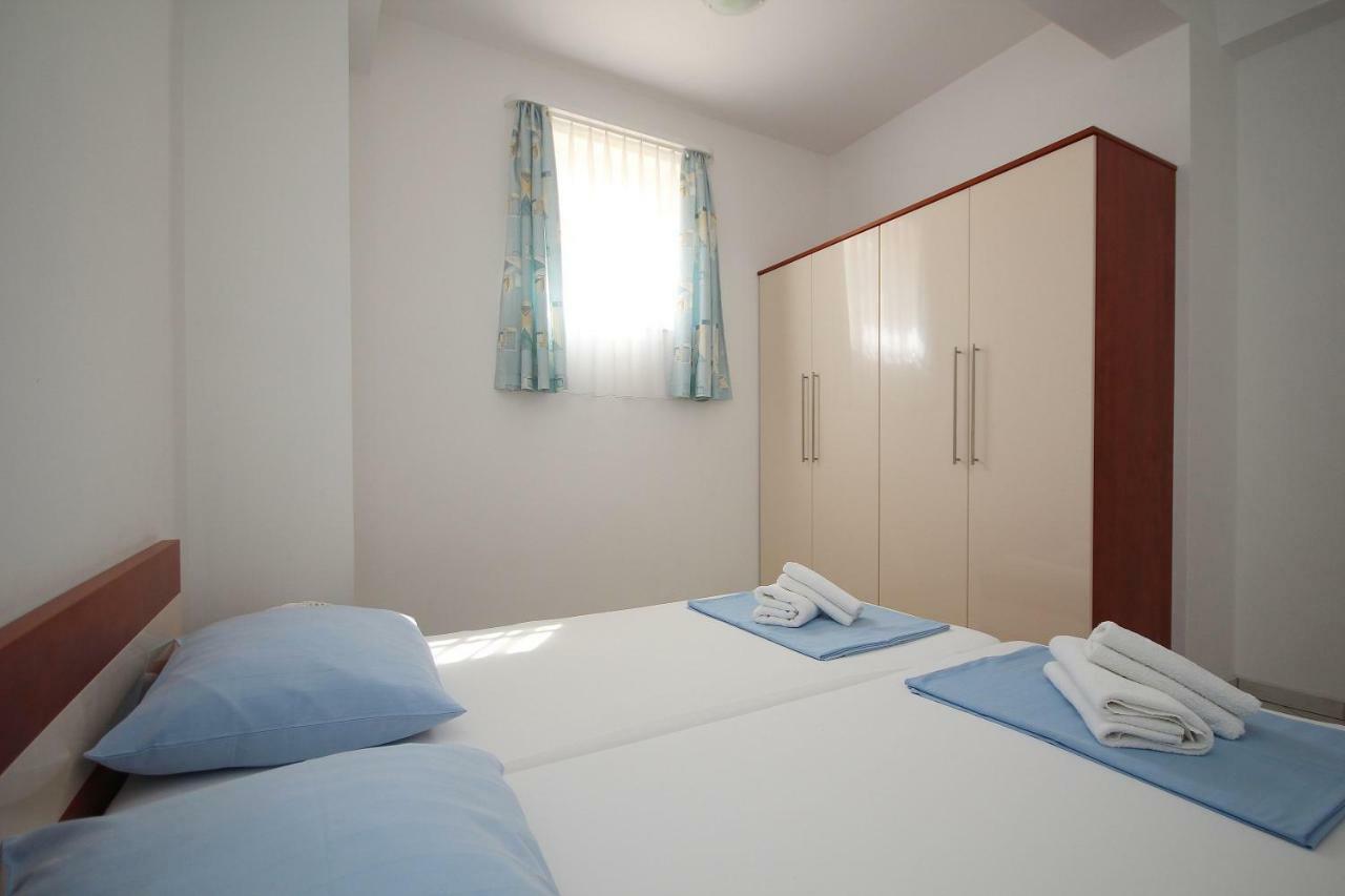 Apartment Domo Макарска Екстериор снимка