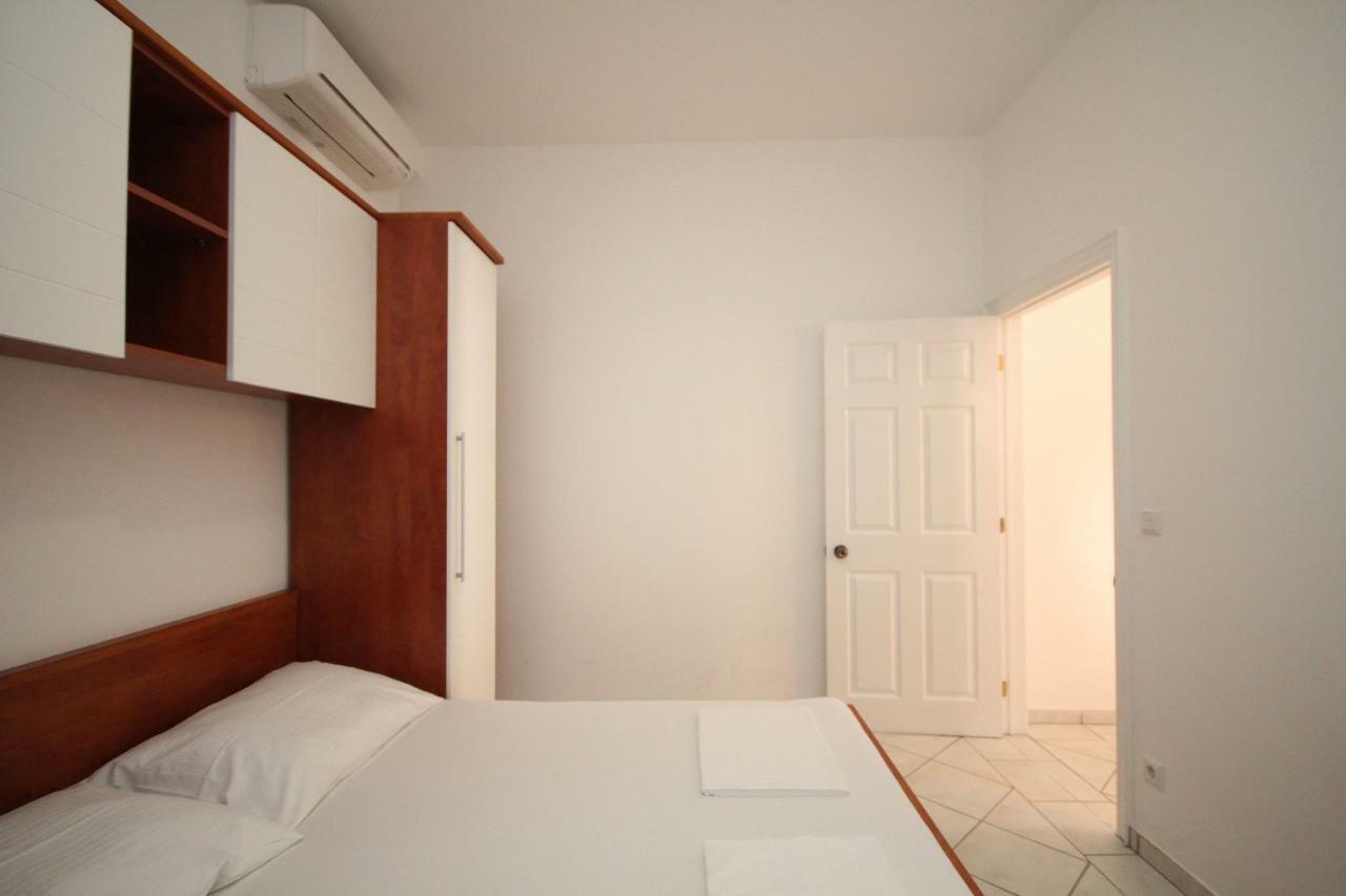 Apartment Domo Макарска Екстериор снимка