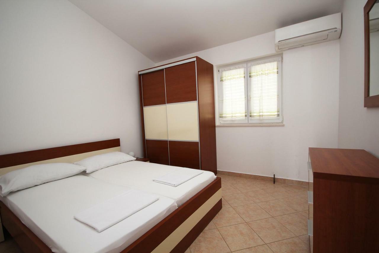 Apartment Domo Макарска Екстериор снимка